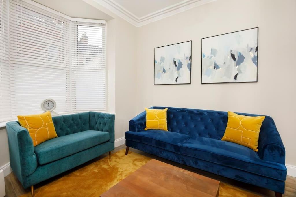 The Milton - Stylish Terraced Сasa de vacaciones